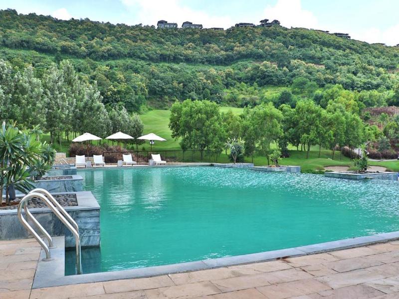 Oxford Golf Resort image