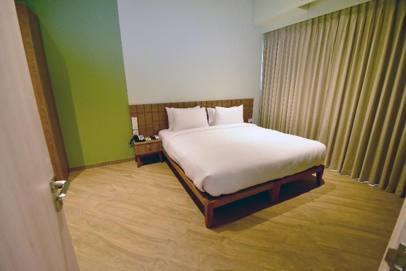 Oxford Golf Resort image