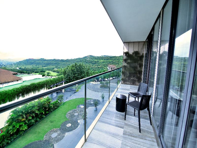 Oxford Golf Resort image