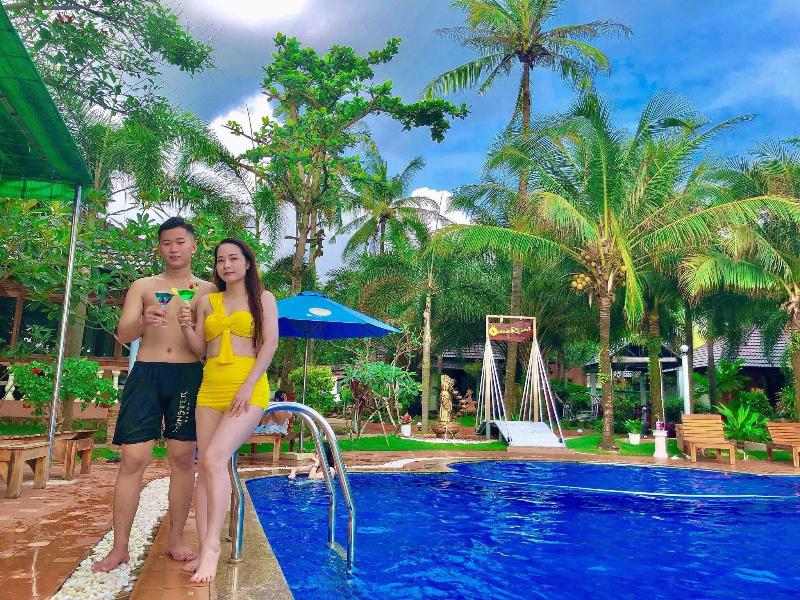 Orange Resort