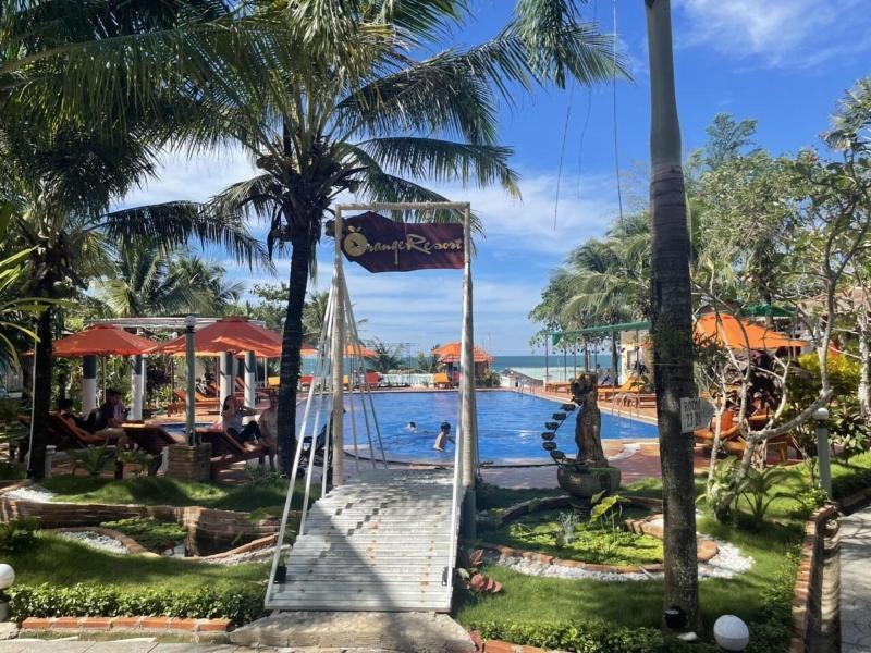Orange Resort