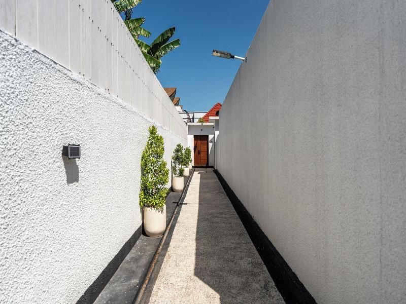 Blue Marlin Villas Legian image