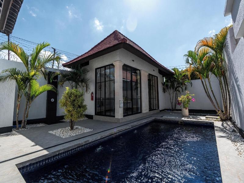 Blue Marlin Villas Legian image