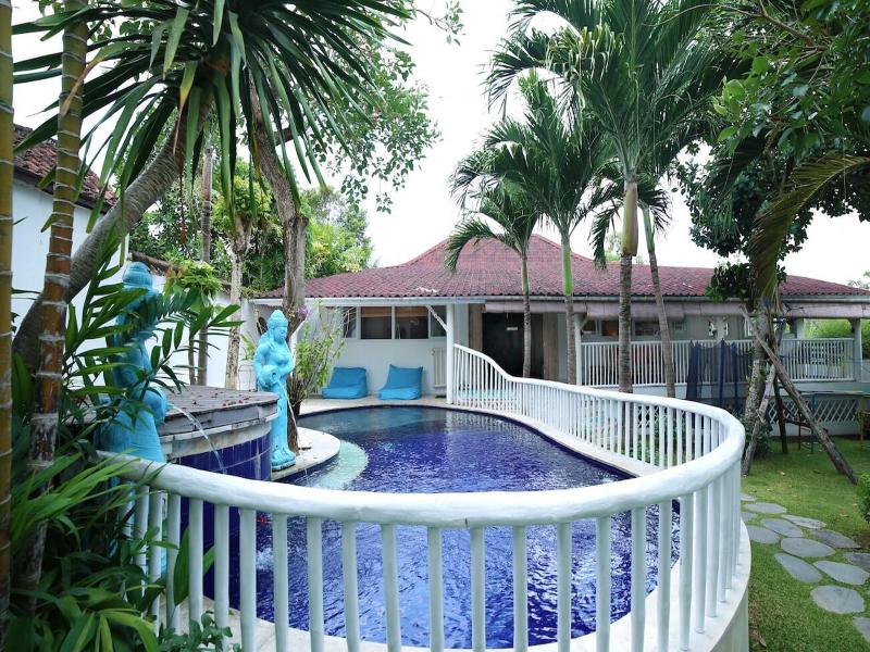 The Chillhouse Bali Surf And Yoga Retreats image