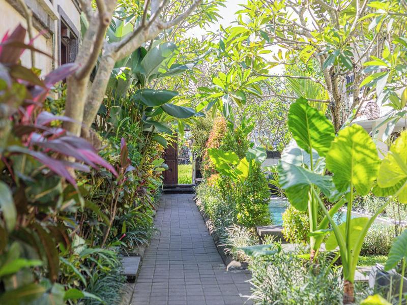 Puri Canggu Villas And Rooms image