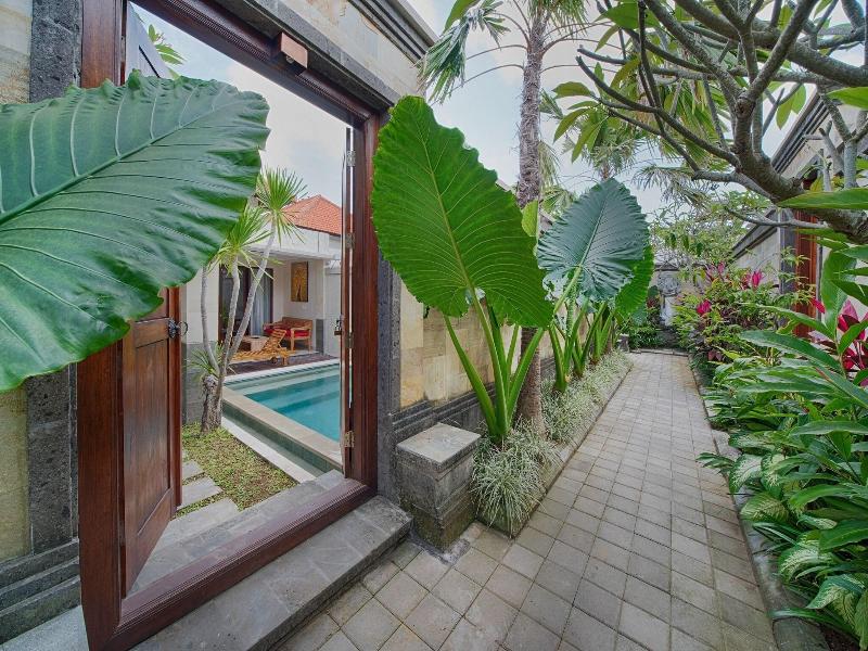 Puri Canggu Villas And Rooms image