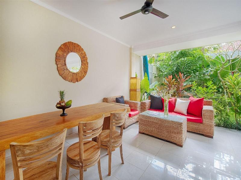 Puri Canggu Villas And Rooms image