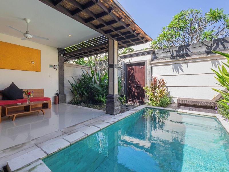 Puri Canggu Villas And Rooms image