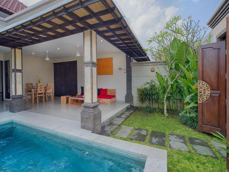 Puri Canggu Villas And Rooms image