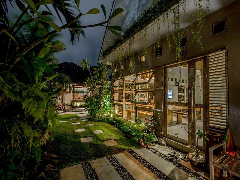 Lokal Bali Hostel image