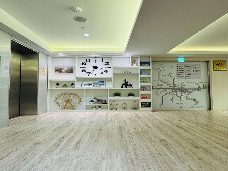 Apause Inn image