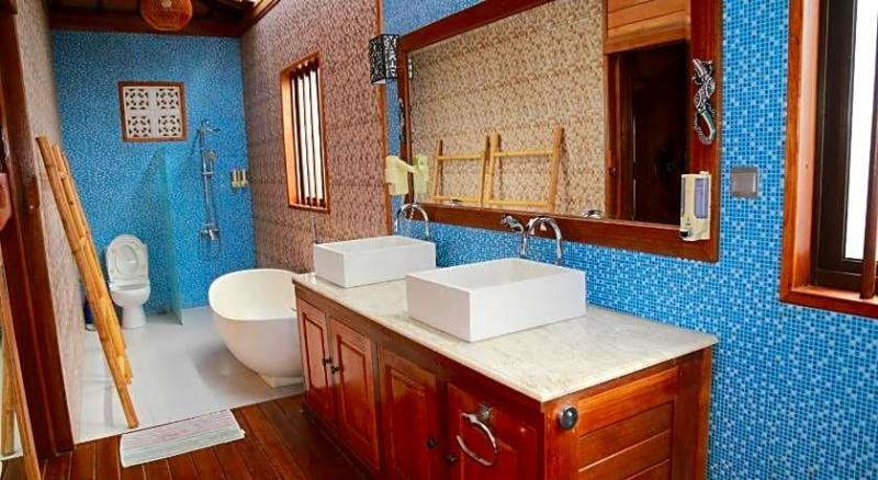 Seahouse Bali Indah Beach Inn image