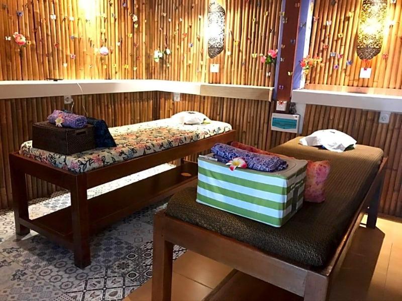 Seahouse Bali Indah Beach Inn image
