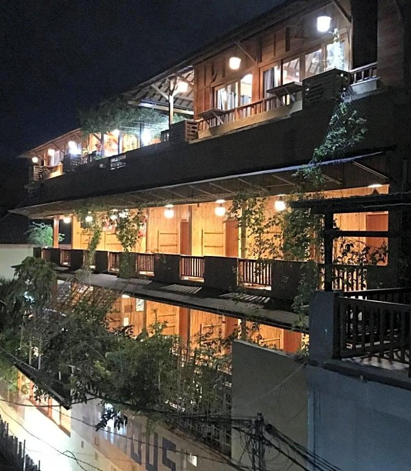 Seahouse Bali Indah Beach Inn image