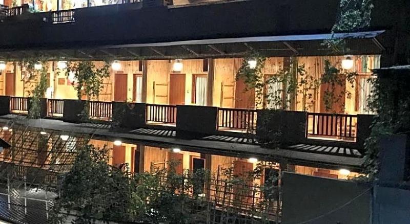 Seahouse Bali Indah Beach Inn image