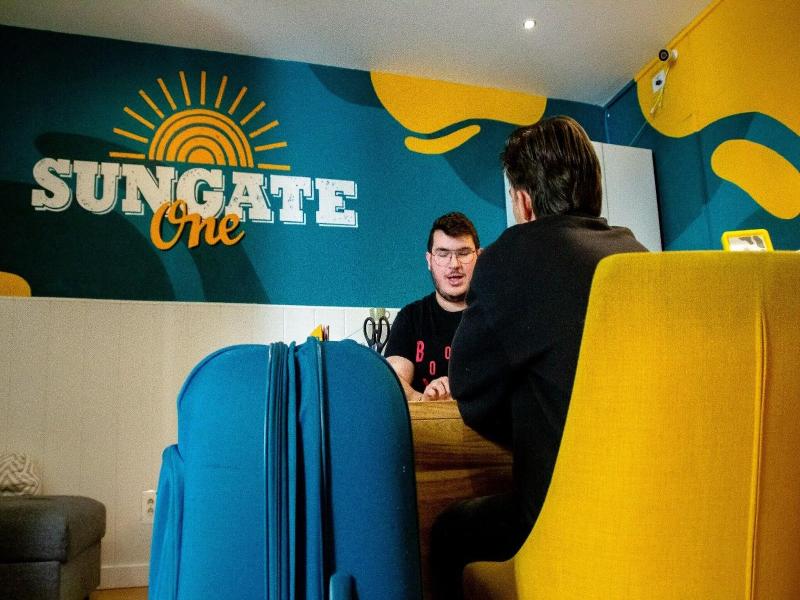 Sungate One image