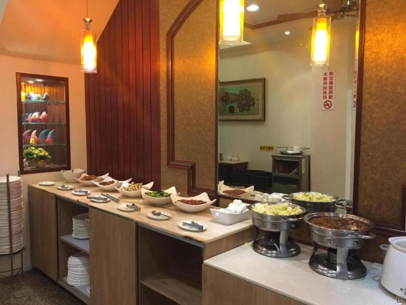 Keelung Imperial Hotel image