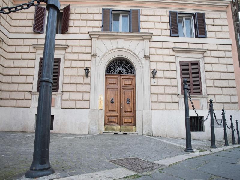 Roma2B Bed Breakfast image