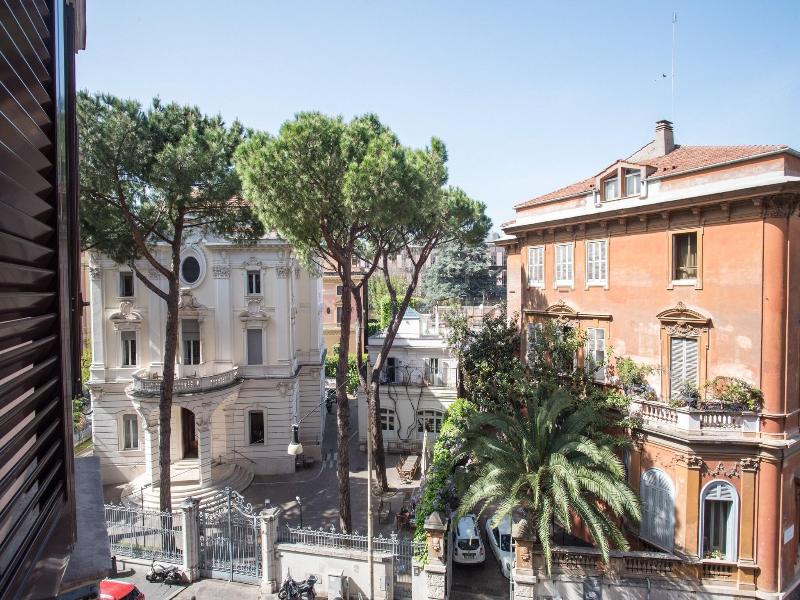 Roma2B Bed Breakfast image