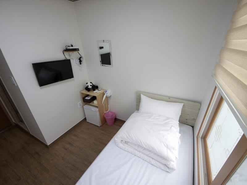 CHARIM GUESTHOUSE