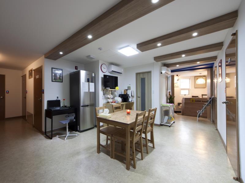 CHARIM GUESTHOUSE