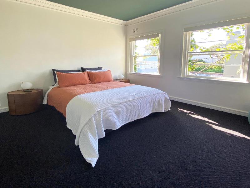 Blues Point Hotel image