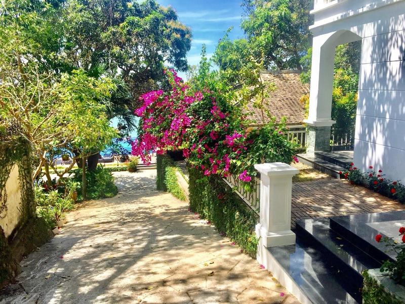 Leman Cap Resort And Spa image
