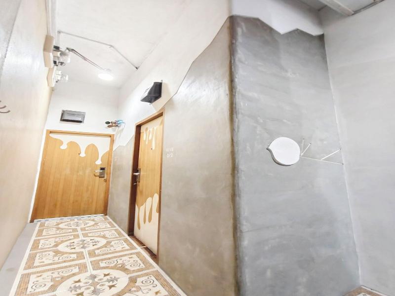 Hive 28 Guest House image