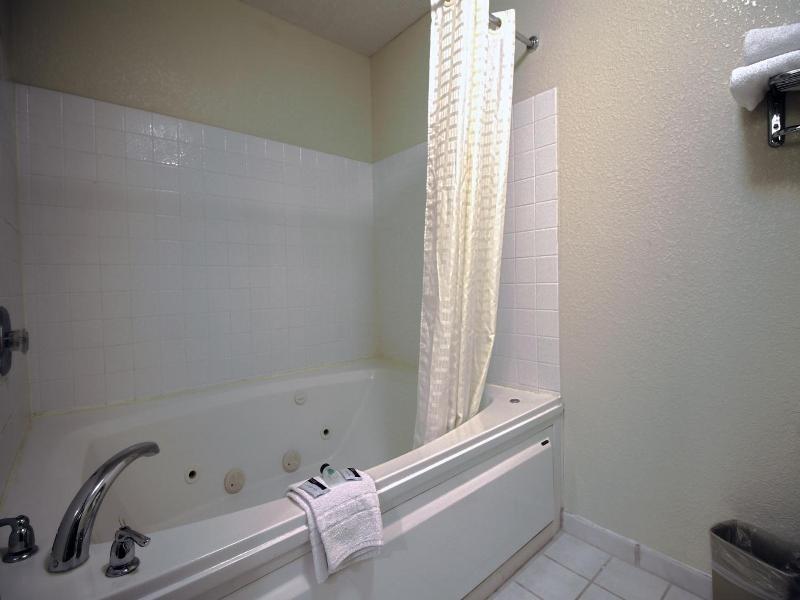 Geneva Motel Inn image