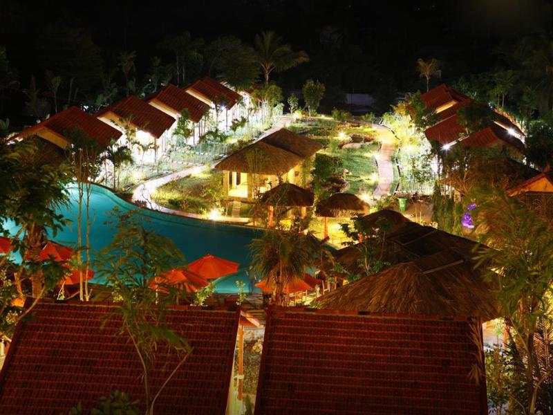 Daisy Resort image