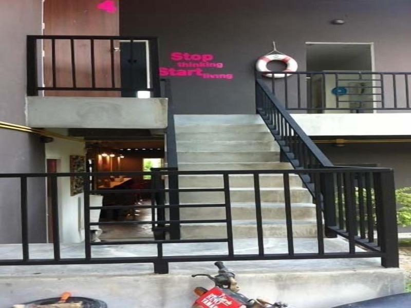 Monkey Samui Hostel image