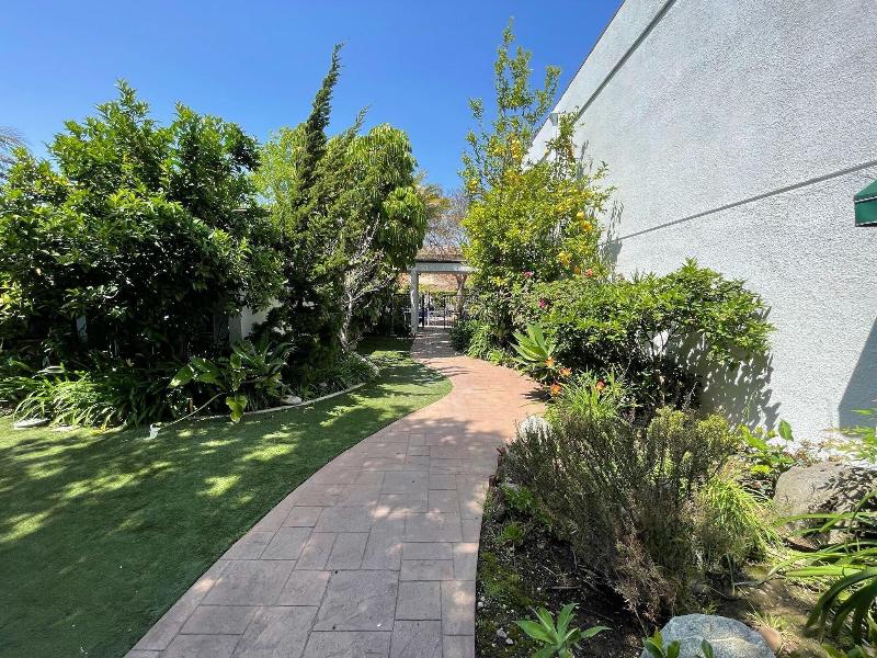 Pacific Garden image