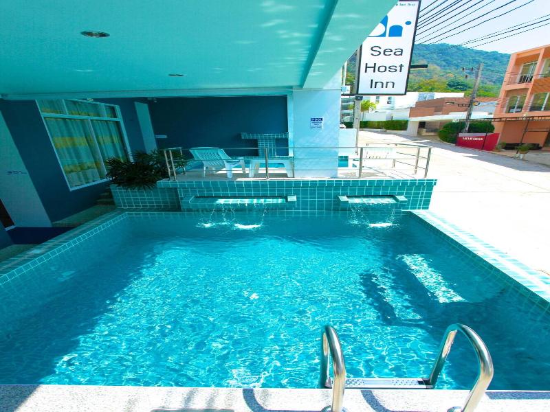 Sea Host Inn image