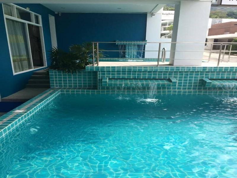 Sea Host Inn image