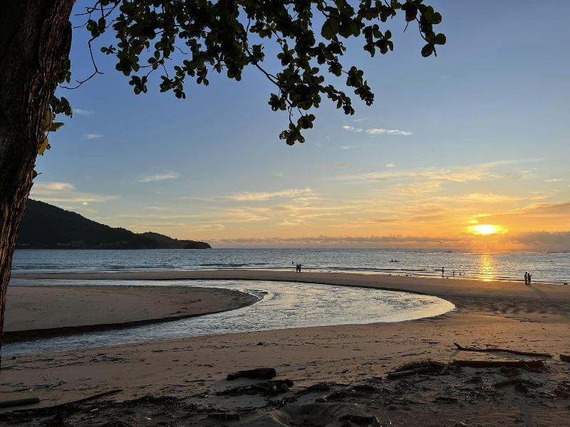 The Snug Airportel image
