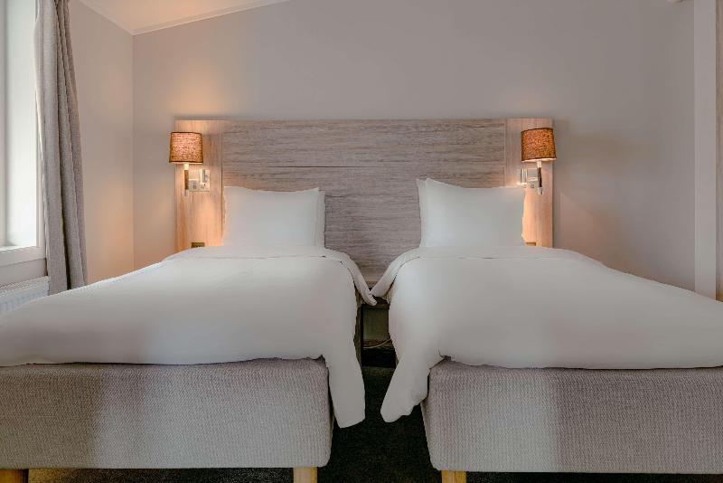 Radisson Blu Polar Hotel, Spitsbergen image