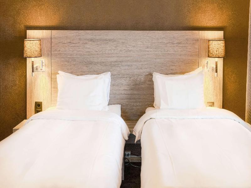 Radisson Blu Polar Hotel, Spitsbergen image
