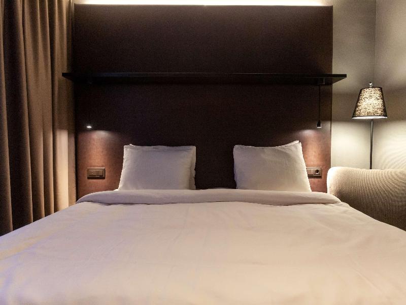 Radisson Blu Polar Hotel, Spitsbergen image