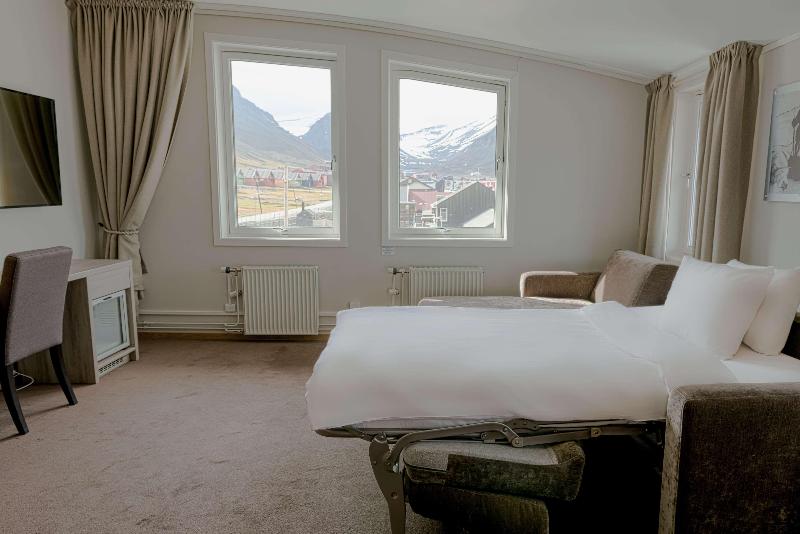 Radisson Blu Polar Hotel, Spitsbergen image