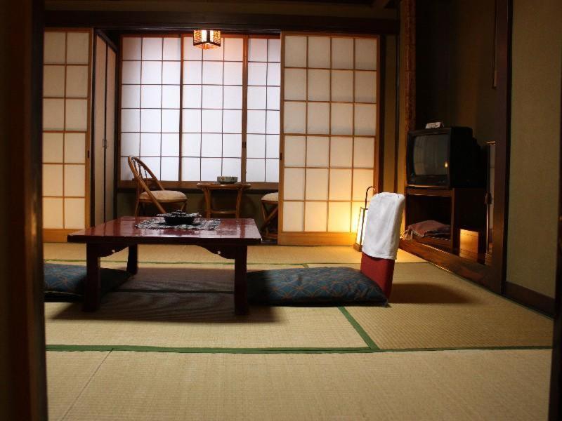 Yugawara Onsen Ryokan Uohan image