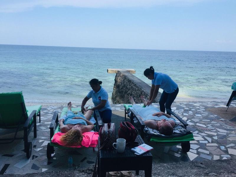 Seafari Resort Oslob image