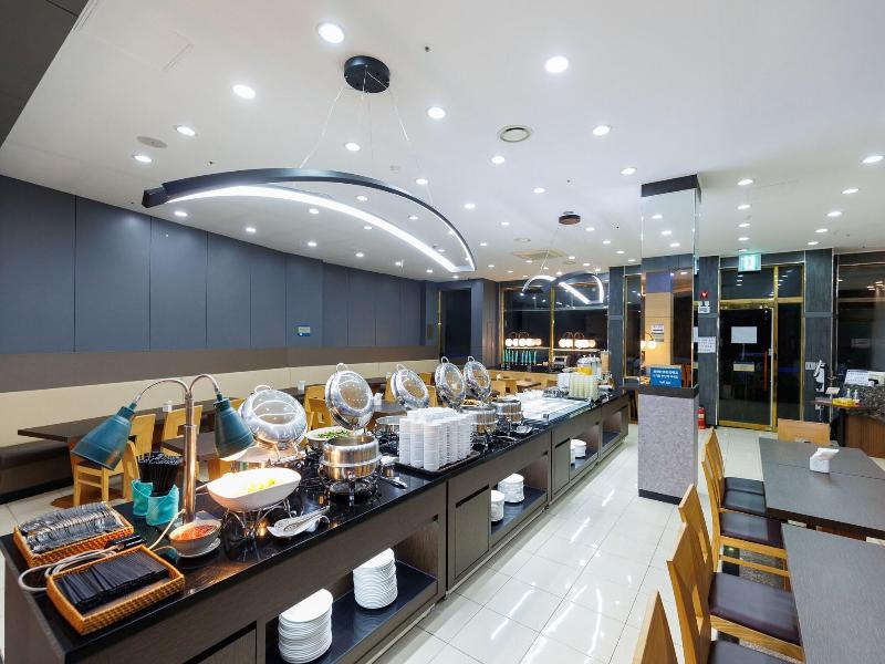 Benikea Hotel Jeju — photo 49