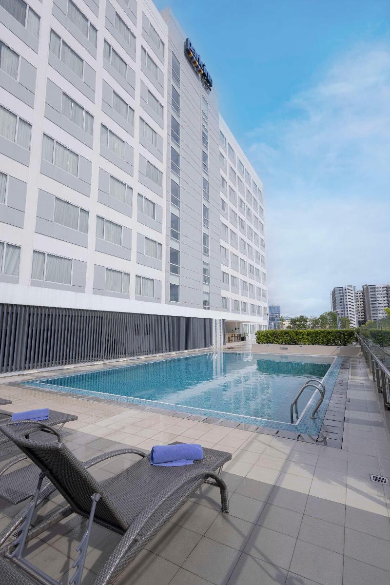 Park Inn By Radisson Iloilo image