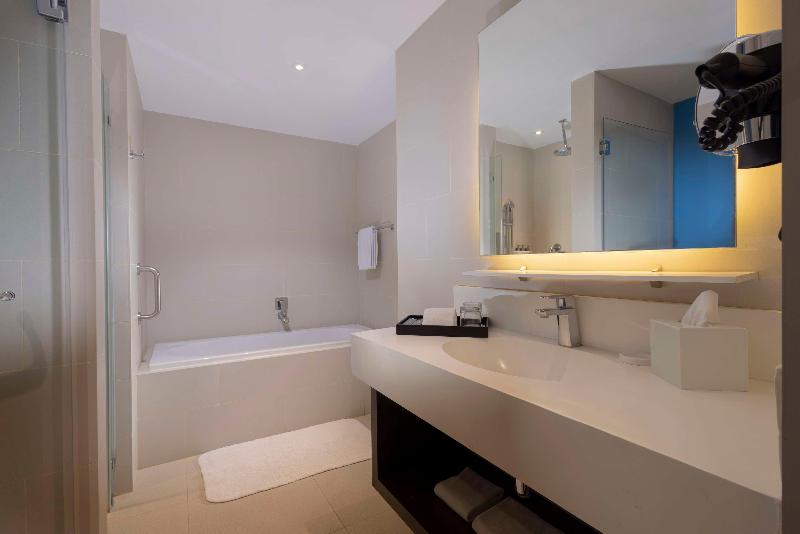 Park Inn By Radisson Iloilo image