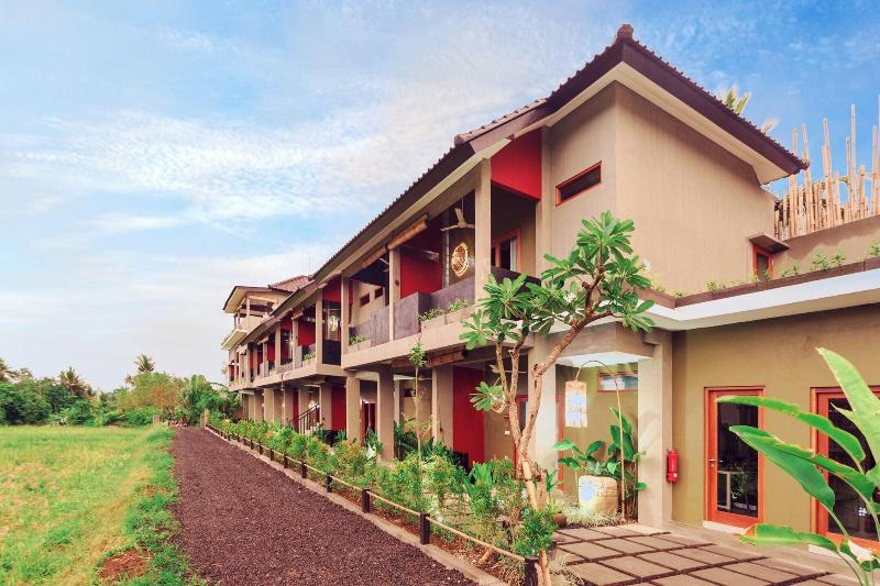 Wasabi Hotel And Restaurant Pererenan image