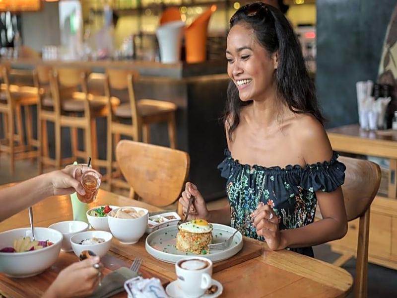 Wasabi Hotel And Restaurant Pererenan image