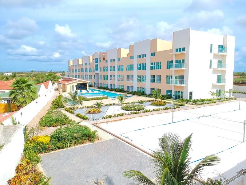 Arubas Life Vacation Residences BW Signature