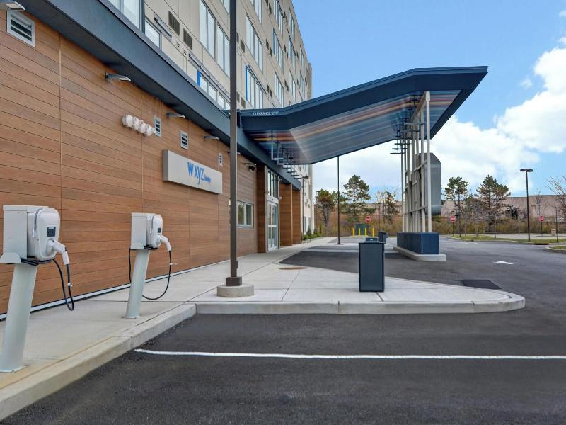 Aloft Secaucus Meadowlands image