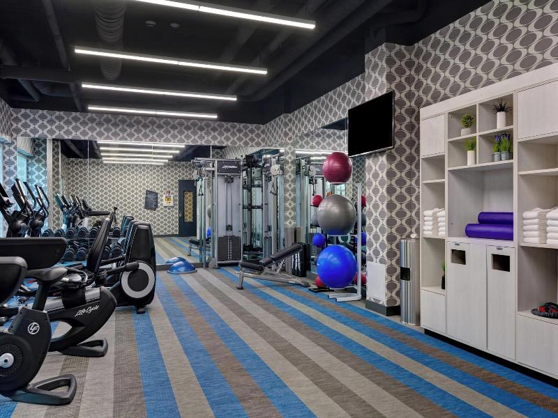 Aloft Secaucus Meadowlands image