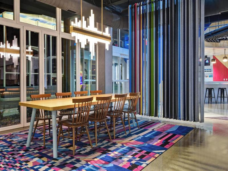 Aloft Secaucus Meadowlands image